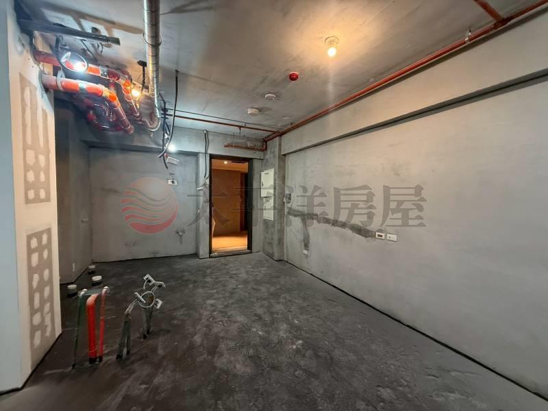 亞昕喜徠登大樓+車位房屋室內格局與周邊環境