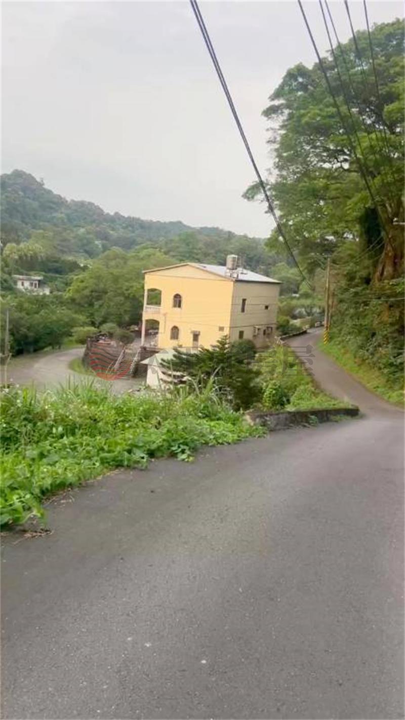 大溪美華國小三合院房屋室內格局與周邊環境