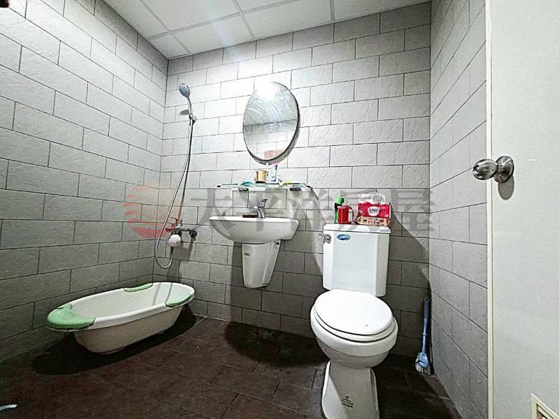 永大路商圈4房平車房屋室內格局與周邊環境