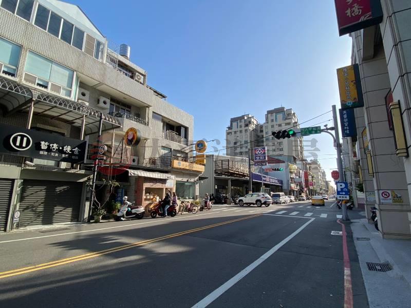 大橋二街大坪數黃金旺店房屋室內格局與周邊環境