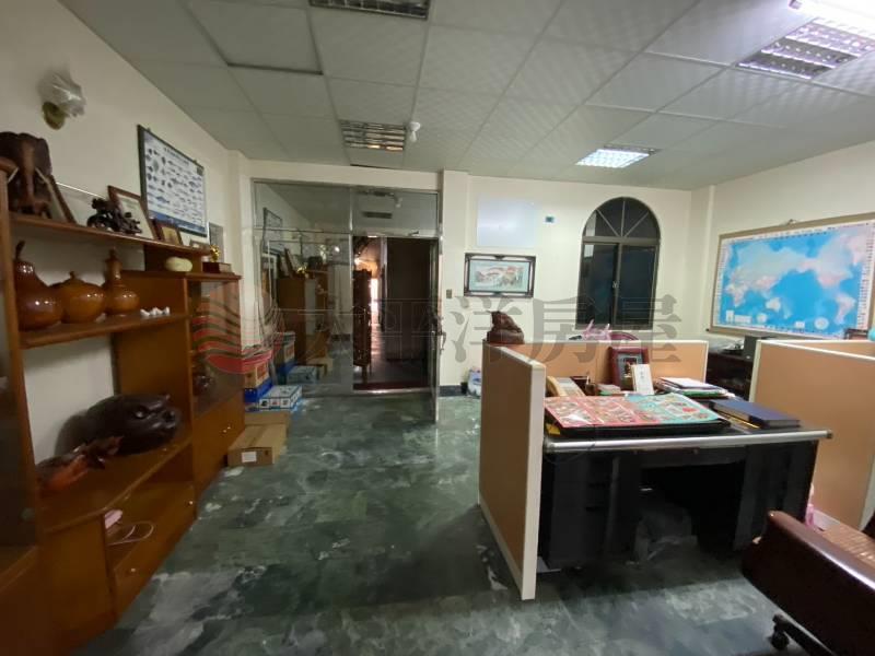 大橋二街大坪數黃金旺店房屋室內格局與周邊環境