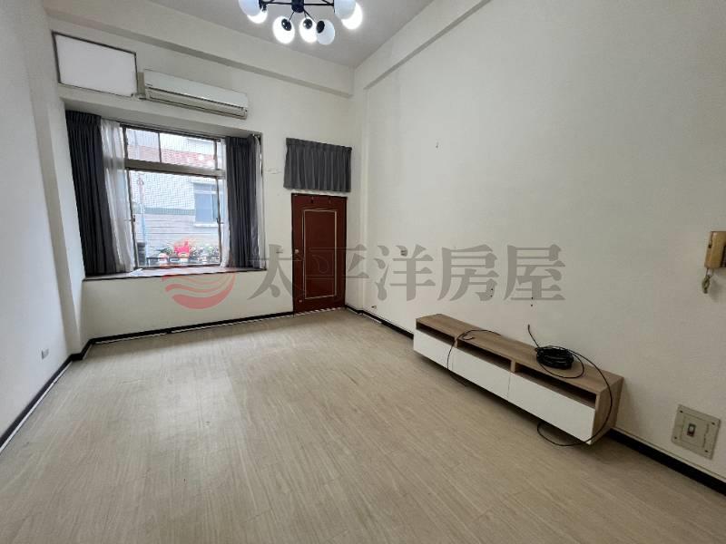 東區自由路雙車墅房屋室內格局與周邊環境