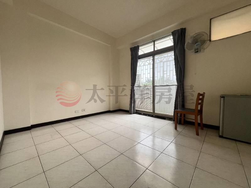 東區自由路雙車墅房屋室內格局與周邊環境