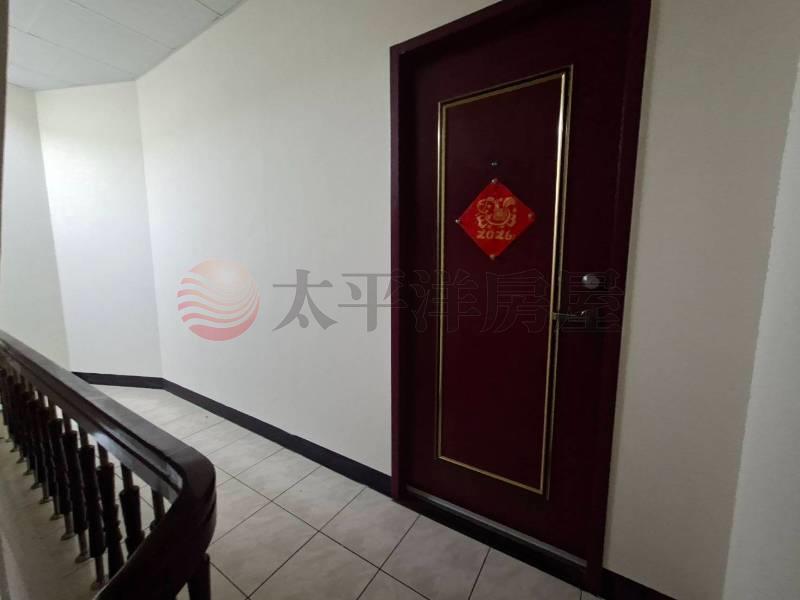 仁德中正路角窗店住房屋室內格局與周邊環境