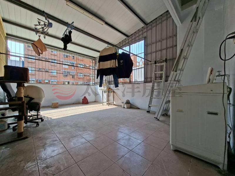 仁德中正路角窗店住房屋室內格局與周邊環境