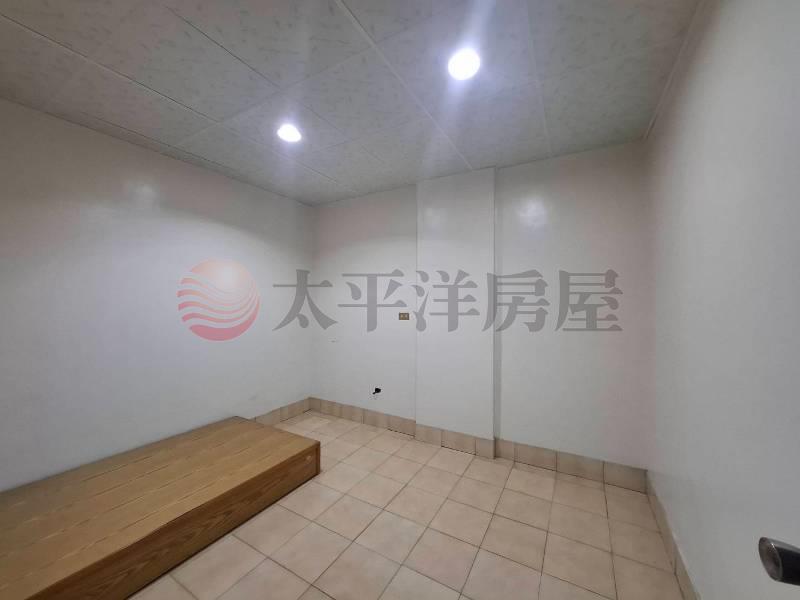 近崑科大車庫透天(租售)房屋室內格局與周邊環境