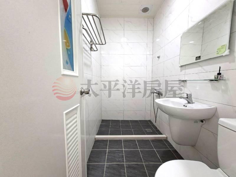 茄萣國小整新店住房屋室內格局與周邊環境