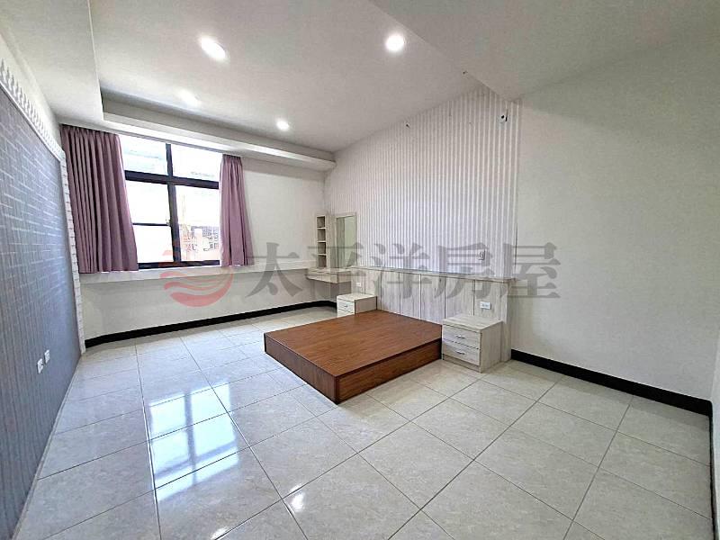 茄萣國小整新店住房屋室內格局與周邊環境