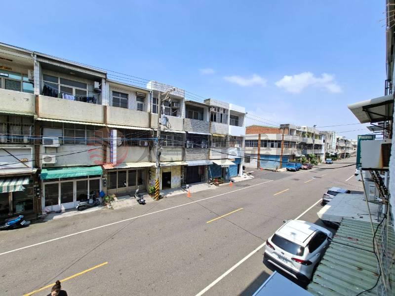 茄萣國小整新店住房屋室內格局與周邊環境