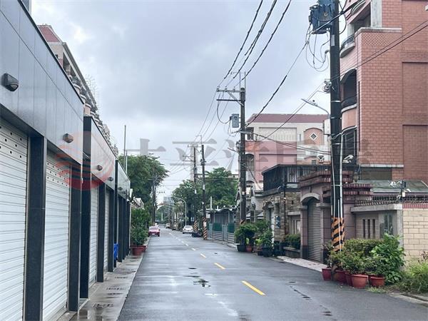 仁德運動公園車墅房屋室內格局與周邊環境