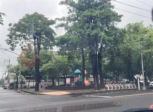 仁德運動公園車墅房屋室內格局與周邊環境