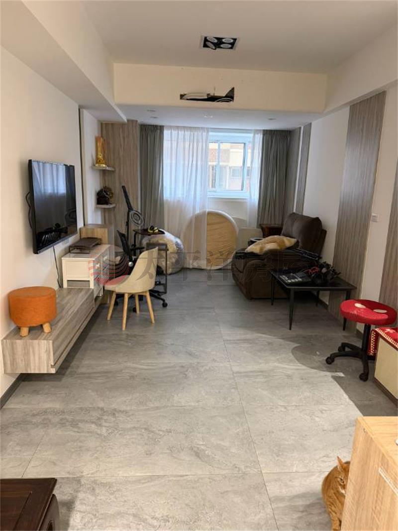 中正綠園邸4房車房屋室內格局與周邊環境