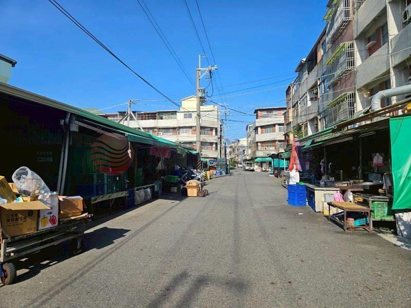 佳里果菜市場旁透天房屋室內格局與周邊環境