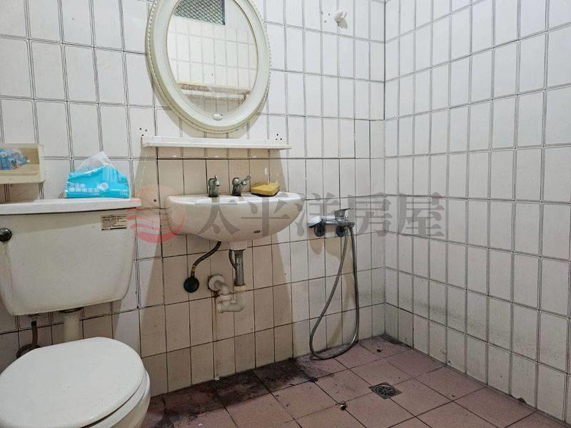 佳里果菜市場旁透天房屋室內格局與周邊環境