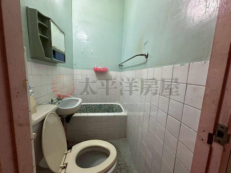 新生路巷弄需整理透天厝房屋室內格局與周邊環境