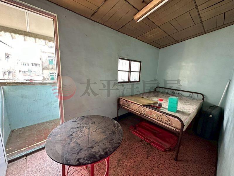 新生路巷弄需整理透天厝房屋室內格局與周邊環境