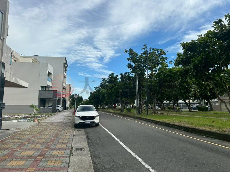 佳里公園大道旁透天房屋室內格局與周邊環境