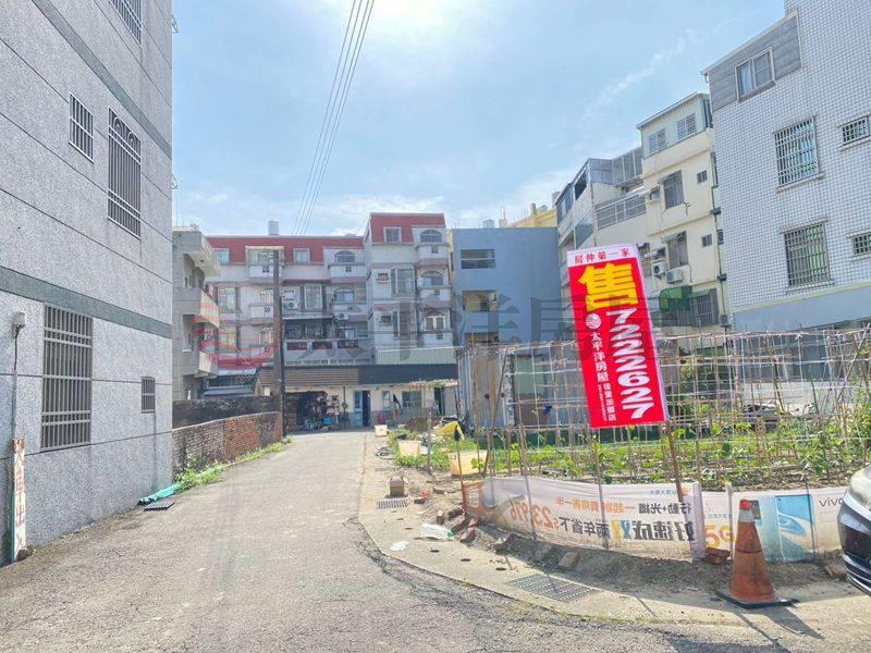 佳里佳北路雙面路建地房屋室內格局與周邊環境
