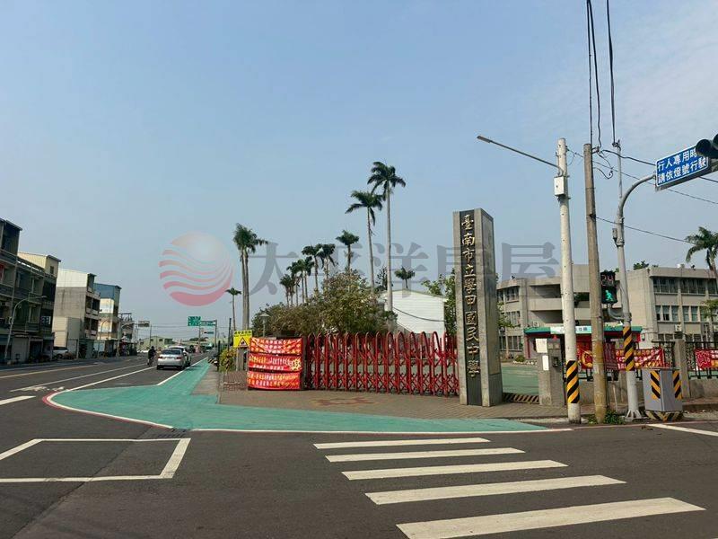 學甲國中旁角窗建地房屋室內格局與周邊環境