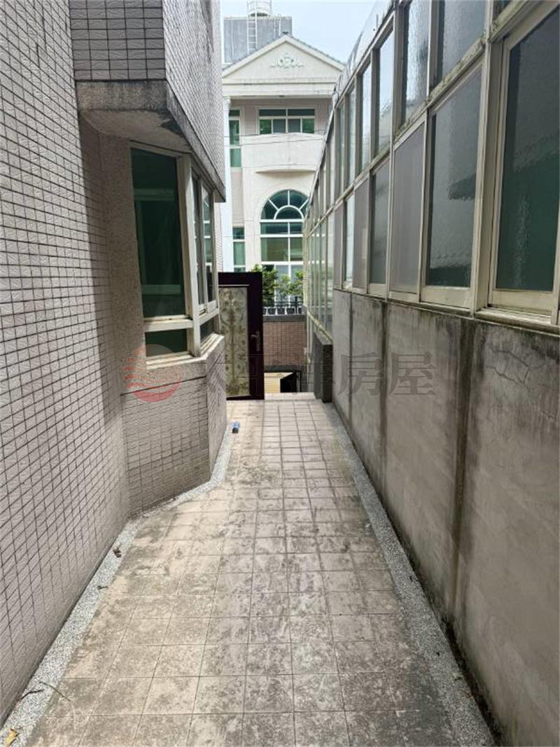 近五楊双併別墅房屋室內格局與周邊環境