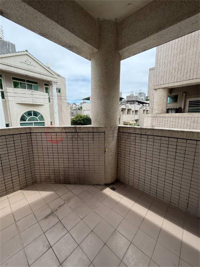 近五楊双併別墅房屋室內格局與周邊環境