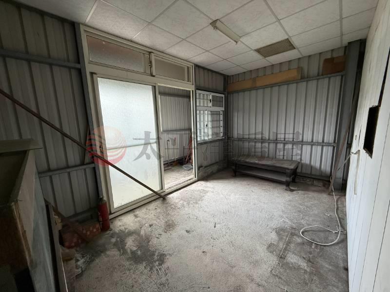 近804邊間透天房屋室內格局與周邊環境