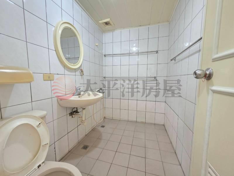 楊梅透天加車庫房屋室內格局與周邊環境