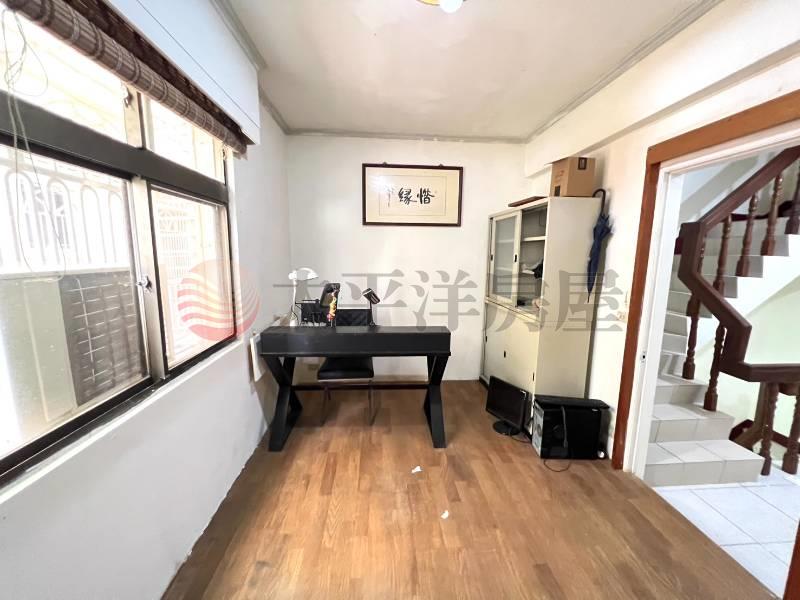 近台31前庭花園別墅房屋室內格局與周邊環境