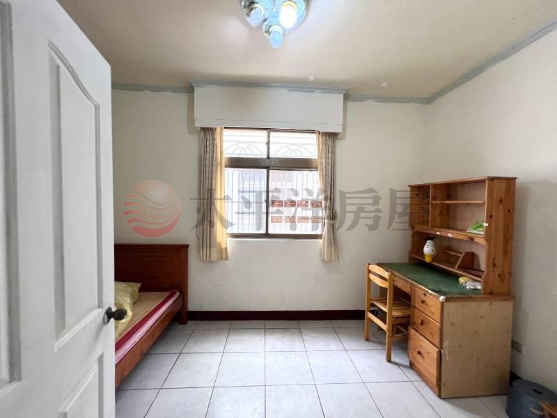 近台31前庭花園別墅房屋室內格局與周邊環境