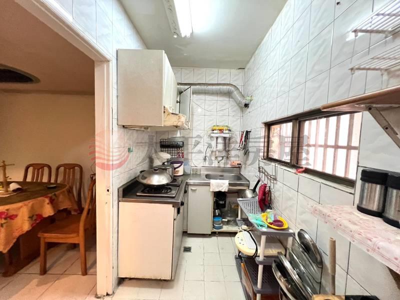 近台31前庭花園別墅房屋室內格局與周邊環境