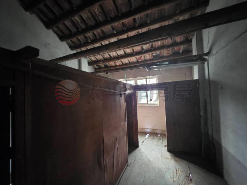 新明街商業地透天可店面房屋室內格局與周邊環境