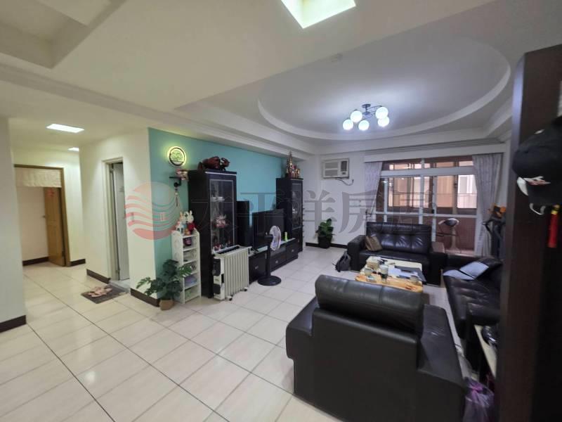 比佛利雙車位亮麗大四房房屋室內格局與周邊環境