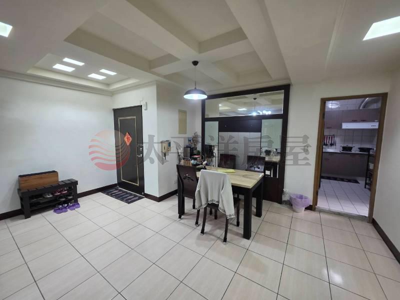 比佛利雙車位亮麗大四房房屋室內格局與周邊環境