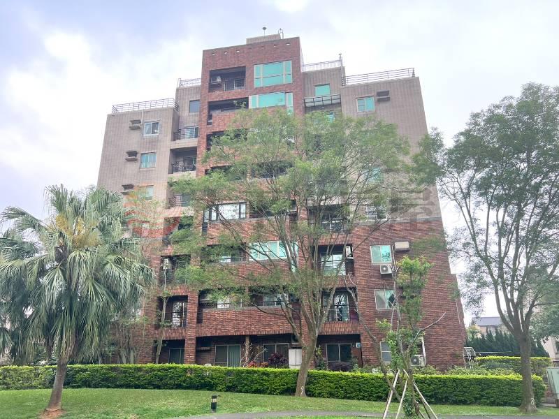 渴望園區面公園3改2房車華廈房屋室內格局與周邊環境