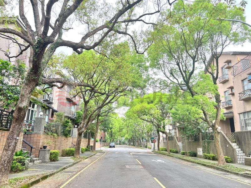 渴望園區面公園3改2房車華廈房屋室內格局與周邊環境