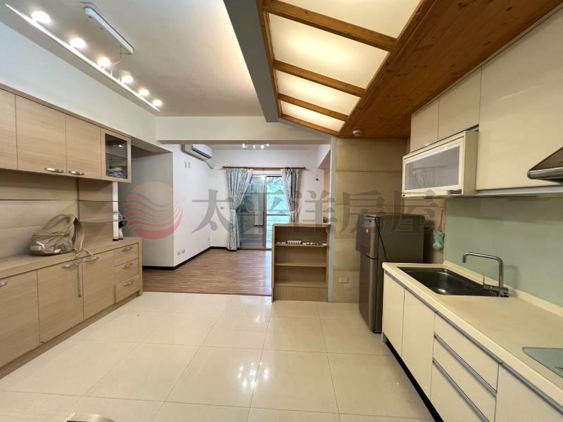 渴望園區面公園3改2房車華廈房屋室內格局與周邊環境