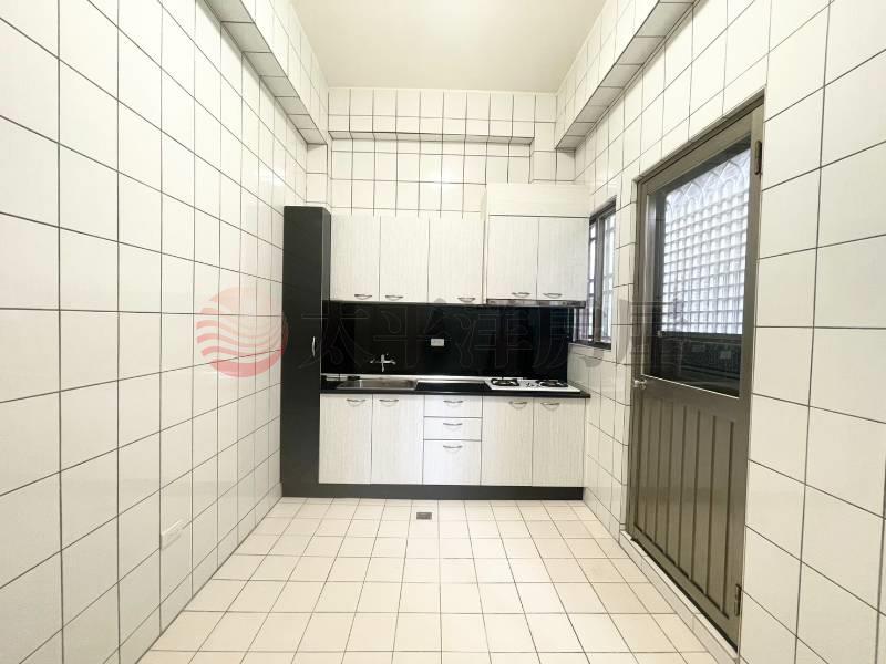楊新路幸福超值透天房屋室內格局與周邊環境