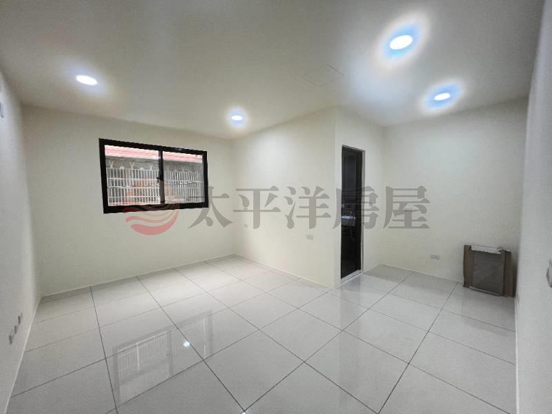 近高榮國小整新美透天房屋室內格局與周邊環境