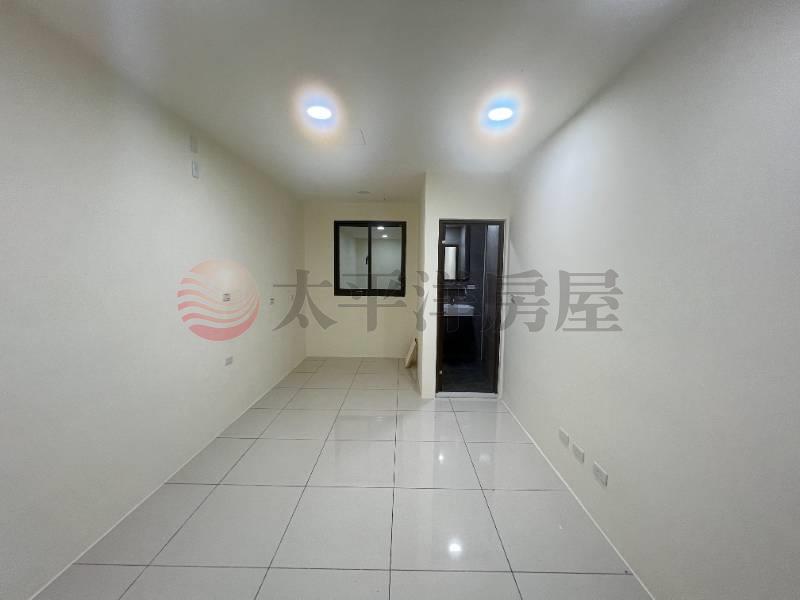 近高榮國小整新美透天房屋室內格局與周邊環境