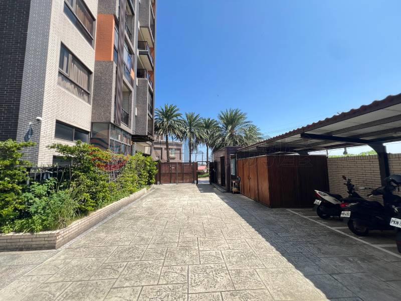 找樂子陽光湖景2房車房屋室內格局與周邊環境