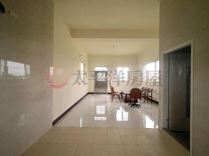 新屋清華高中合法資材室房屋室內格局與周邊環境