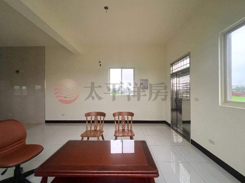 新屋清華高中合法資材室房屋室內格局與周邊環境