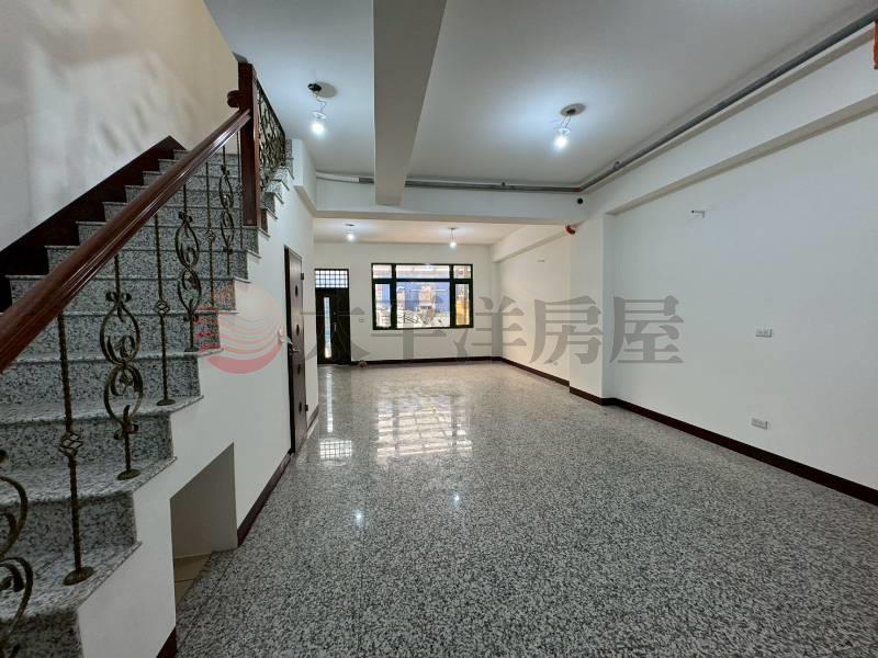 專約-新屋市區全新電梯透天別墅房屋室內格局與周邊環境