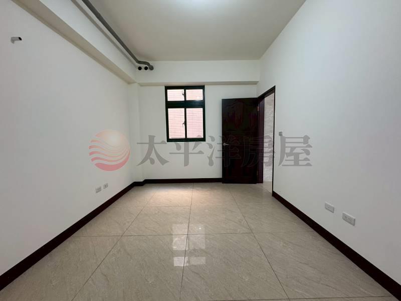 專約-新屋市區全新電梯透天別墅房屋室內格局與周邊環境