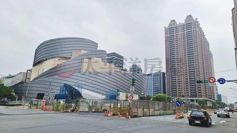 正中正路收租透店房屋室內格局與周邊環境