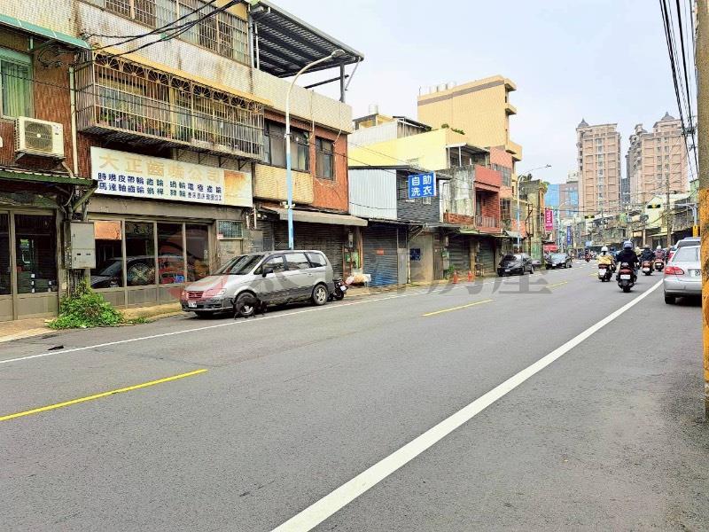 龜山民生北路透天店面房屋室內格局與周邊環境