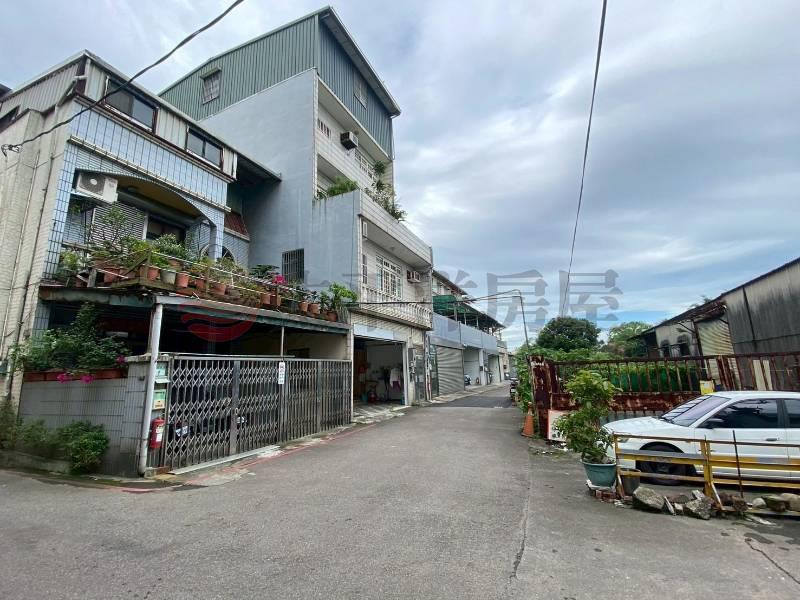 桃醫旁中山路大地坪透天