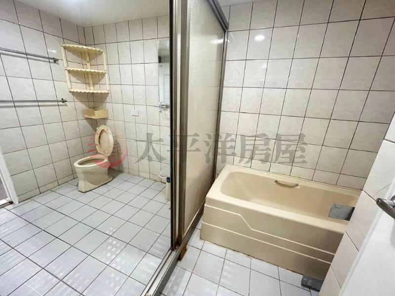 桃園戶政商圈電梯3房車房屋室內格局與周邊環境