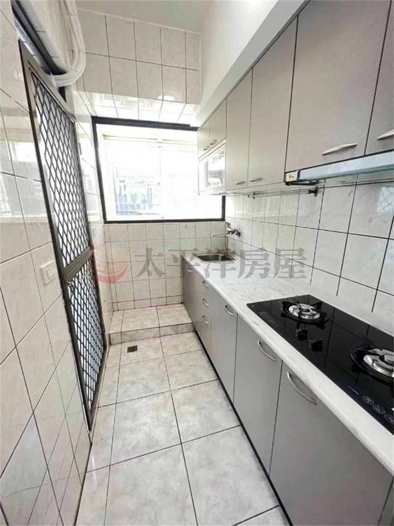 桃園戶政商圈電梯3房車房屋室內格局與周邊環境