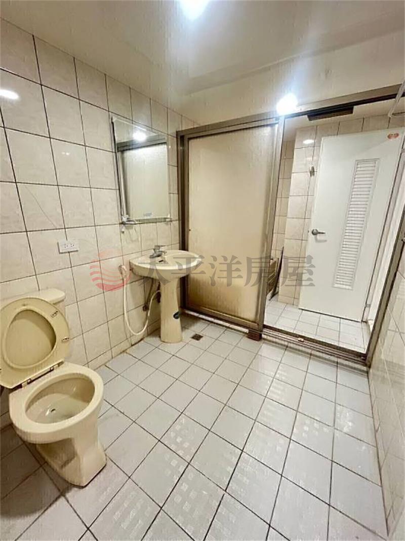 桃園戶政商圈電梯3房車房屋室內格局與周邊環境